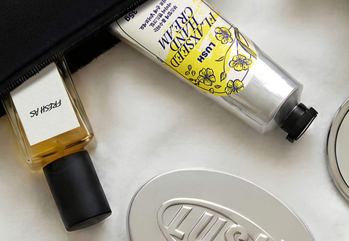 왓츠 인 마이 파우치